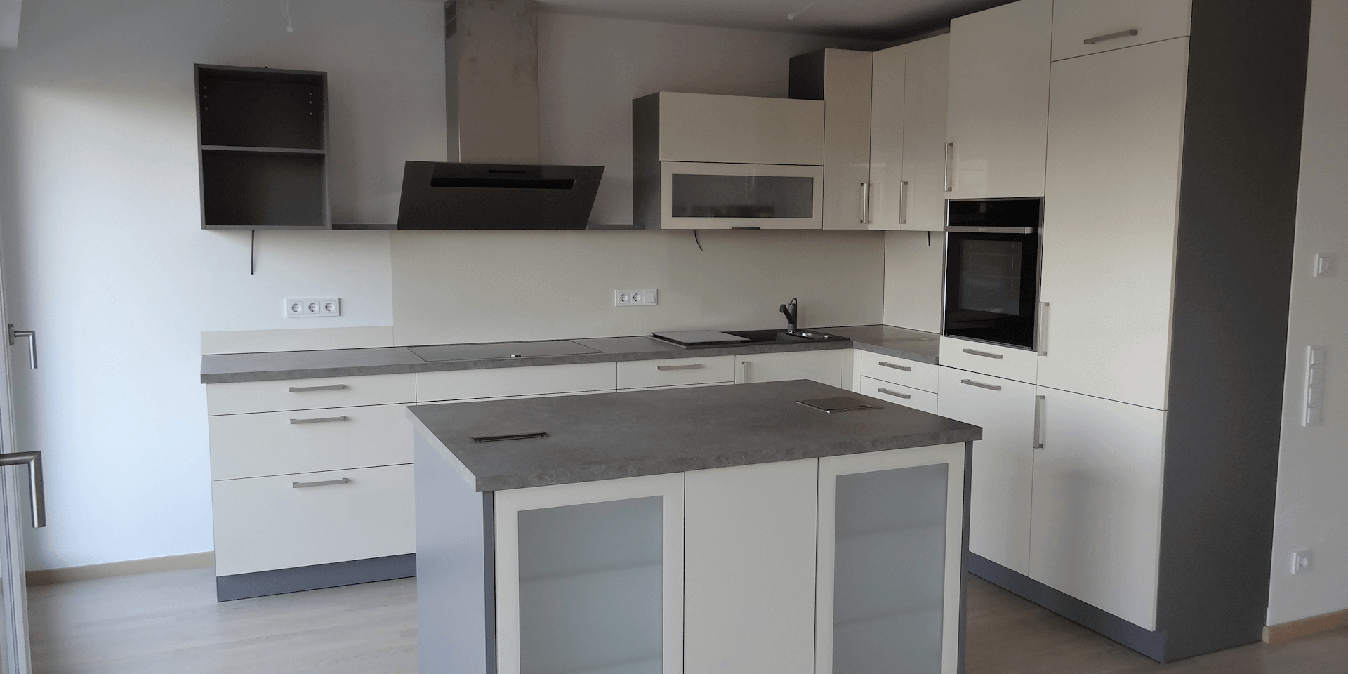 Schüller Uni Gloss Magnolia 4