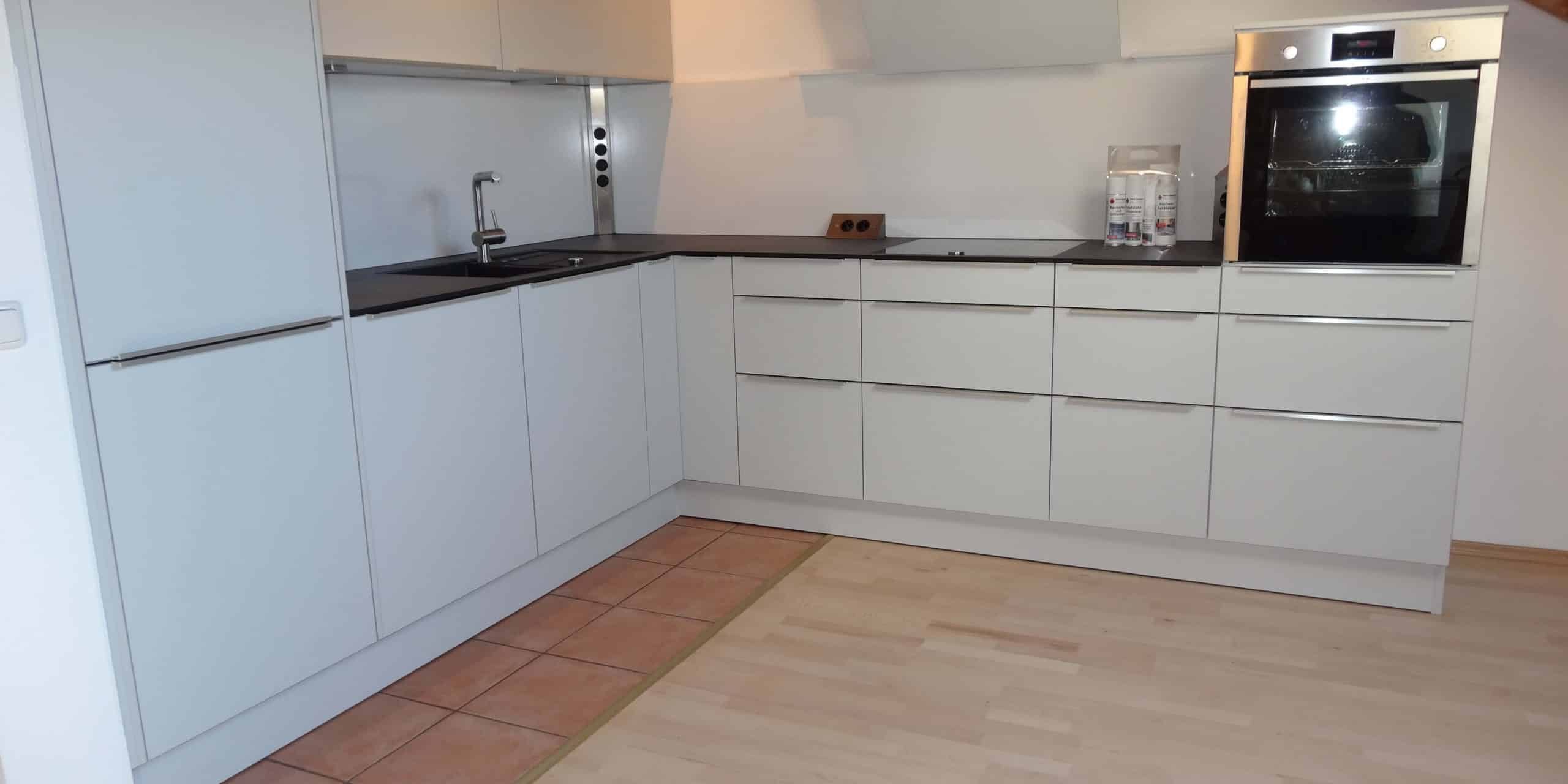 Schüller uni matt 1