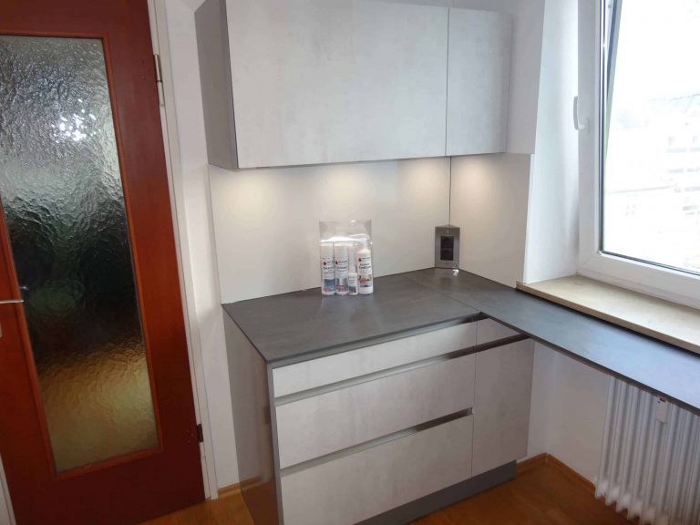 Schüller - Modell Elba weissgrau Poehlmann3 768x576 - Schüller - Modell Elba weissgrau