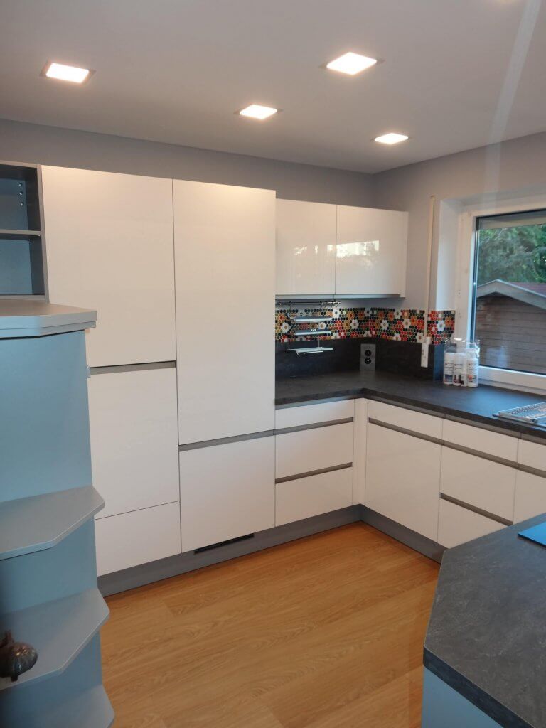 Nolte - Modell Lux Lacklaminat weiß Nolte Lux weiss 1 768x1024 - Nolte - Modell Lux Lacklaminat weiß