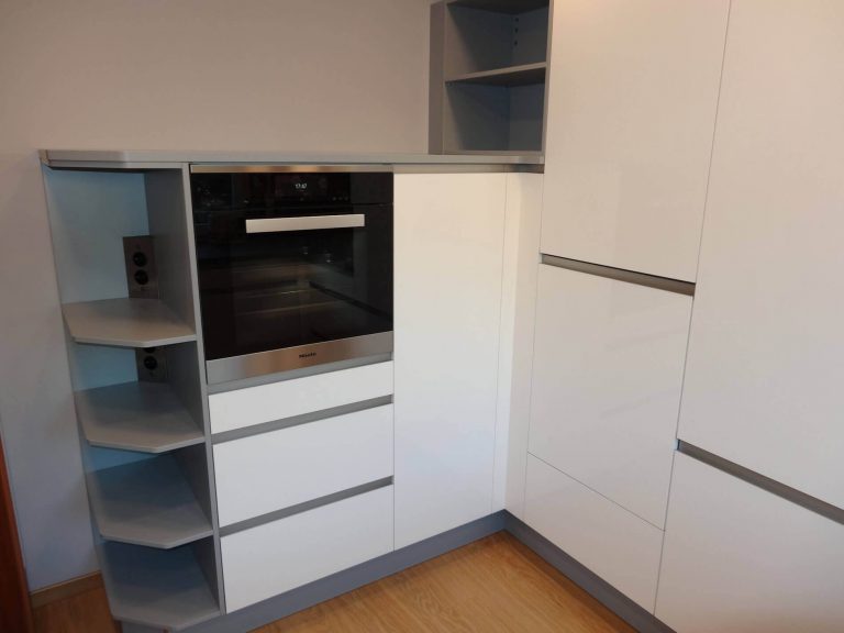 Nolte - Modell Lux Lacklaminat weiß Nolte Lux weiss 6 768x576 - Nolte - Modell Lux Lacklaminat weiß