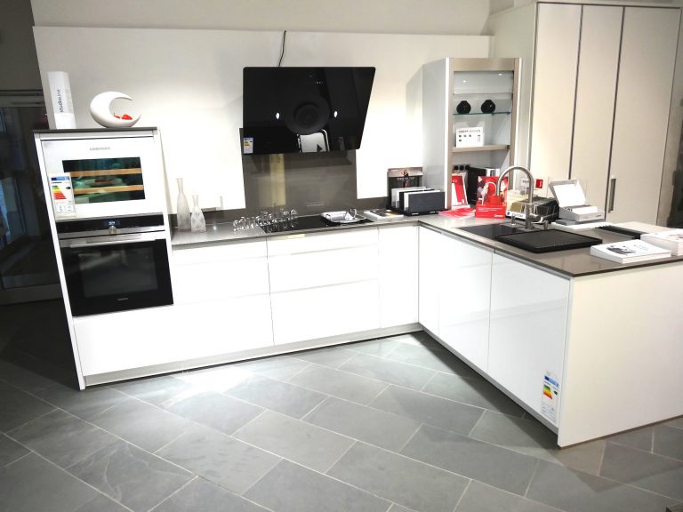 showroom8 768x576 - Möbel Spanrad aus Rosenheim