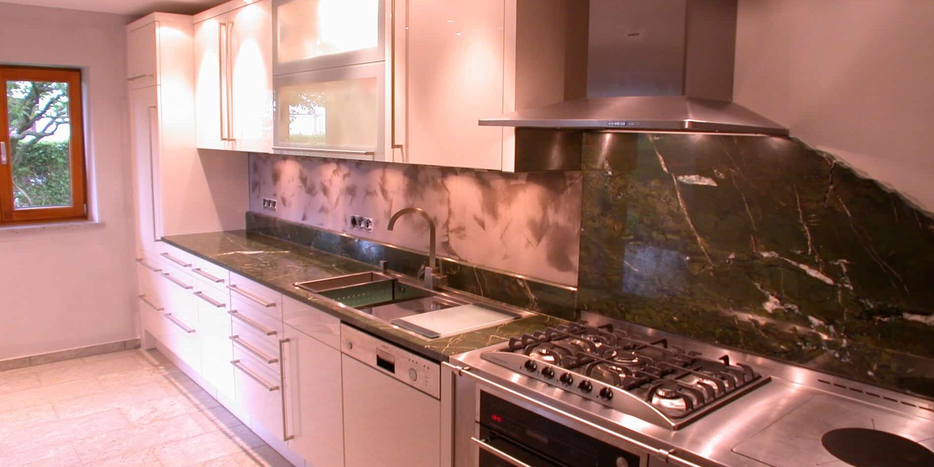 Schüller Glossy magnolia 2