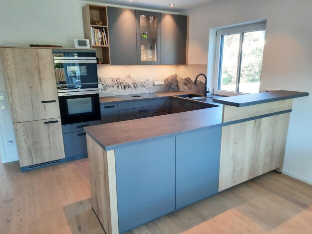 Schueller Biella anthrazit 1 625x469 - Quooker Heißwasserarmatur