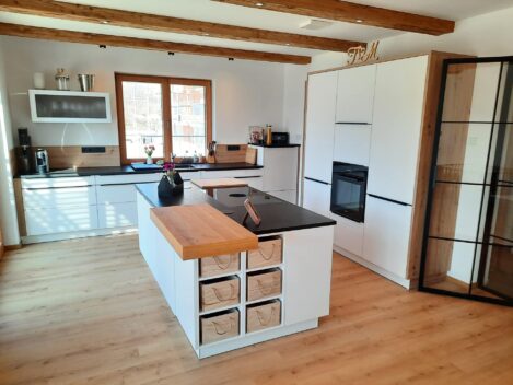 Schueller Glasline matt kristallweiss 1 469x352 - Referenzen