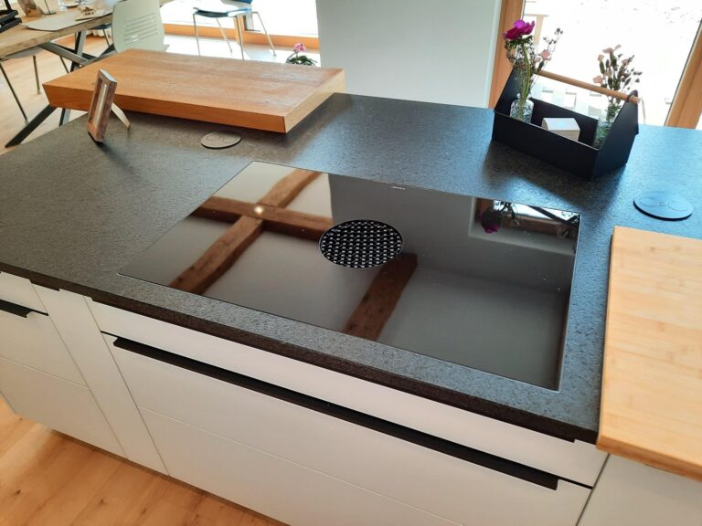 Schueller Glasline matt kristallweiss 5 768x576 - Schüller - Glasline kristallweiß matt