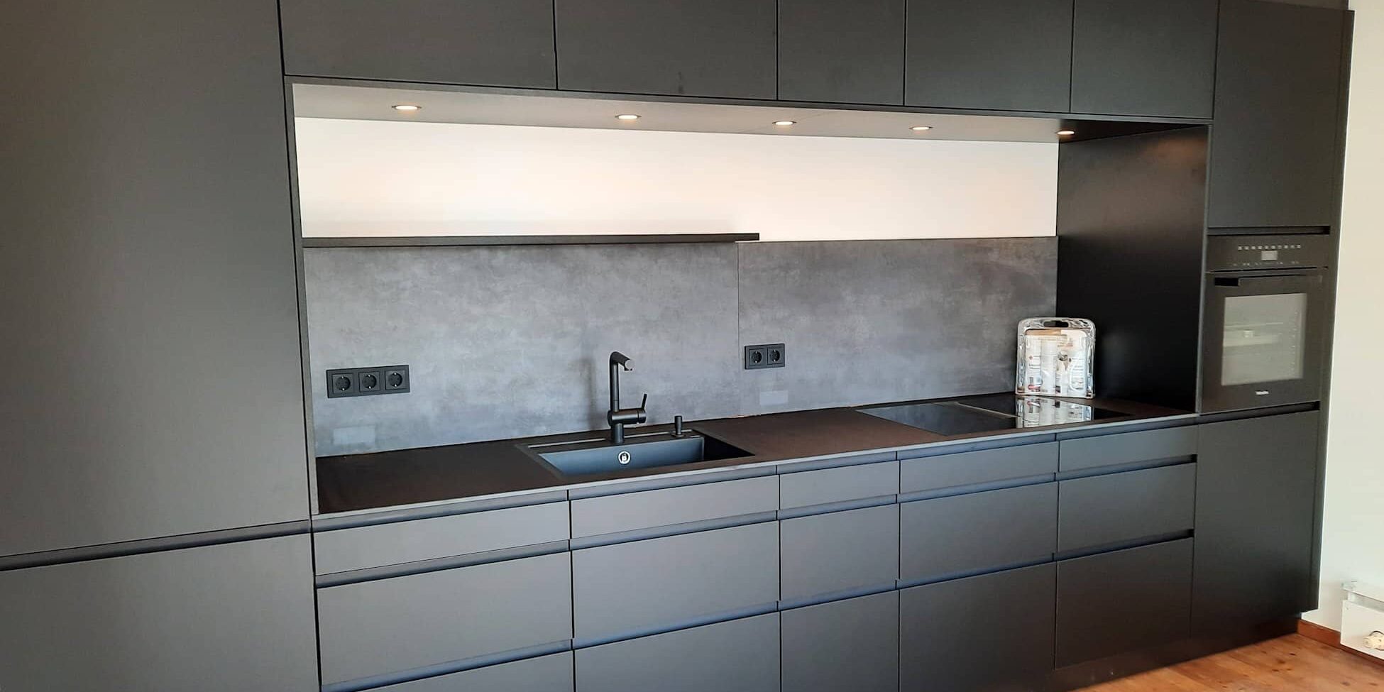 Schüller uni matt onyxschwarz 3 Schüller uni matt onyxschwarz 3