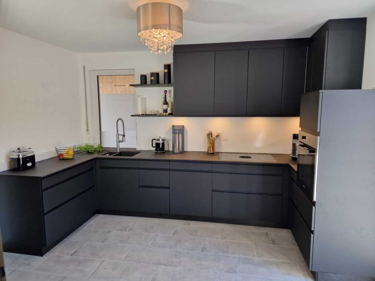 Schueller Fino Onyxschwarz 2 768x576 - Schüller - Fino Onyxschwarz