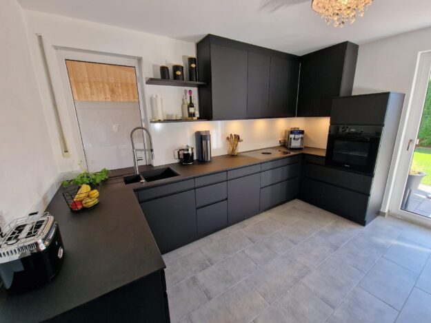 Schueller Fino Onyxschwarz 4 625x469 - Miele Küchengeräte