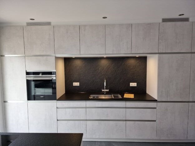 Schueller Elba Beton weissgrau 5 625x469 - Lechner Arbeitsplatten