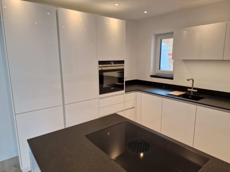 Schueller Sorrento Plus Kristallweiss 2 768x576 - Schüller - Sorrento Plus Kristallweiß Hochglanz