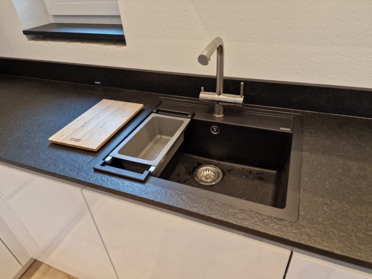 Schueller Sorrento Plus Kristallweiss 5 768x576 - Schüller - Sorrento Plus Kristallweiß Hochglanz