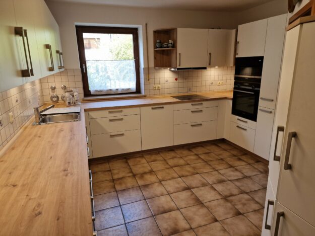 Schueller Nova weiss 3 625x469 - Blanco Spüle und Armatur