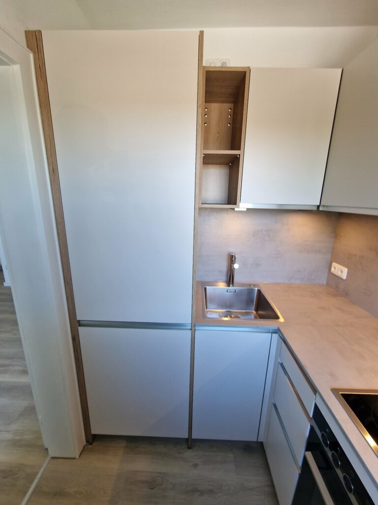 Schueller Pura muschelweiss 1 768x1024 - Schüller - Pura muschelweiß