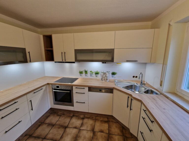 Schüller - Uni Matt Magnolia Schueller Uni matt Magnolia 3 768x576 - Schüller - Uni Matt Magnolia