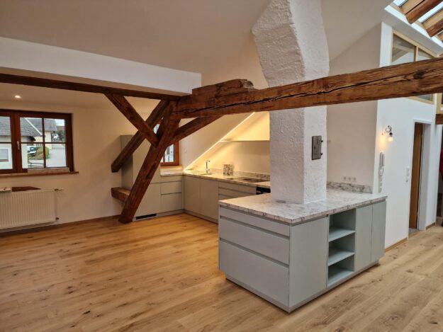 Schueller Alea Gletscherblau satin 4 625x469 - Blanco Spüle und Armatur