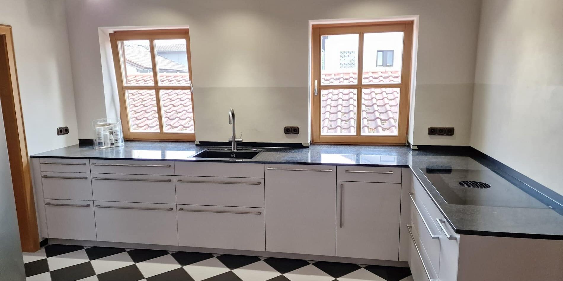 Schüller Uni matt Sandgrau 3