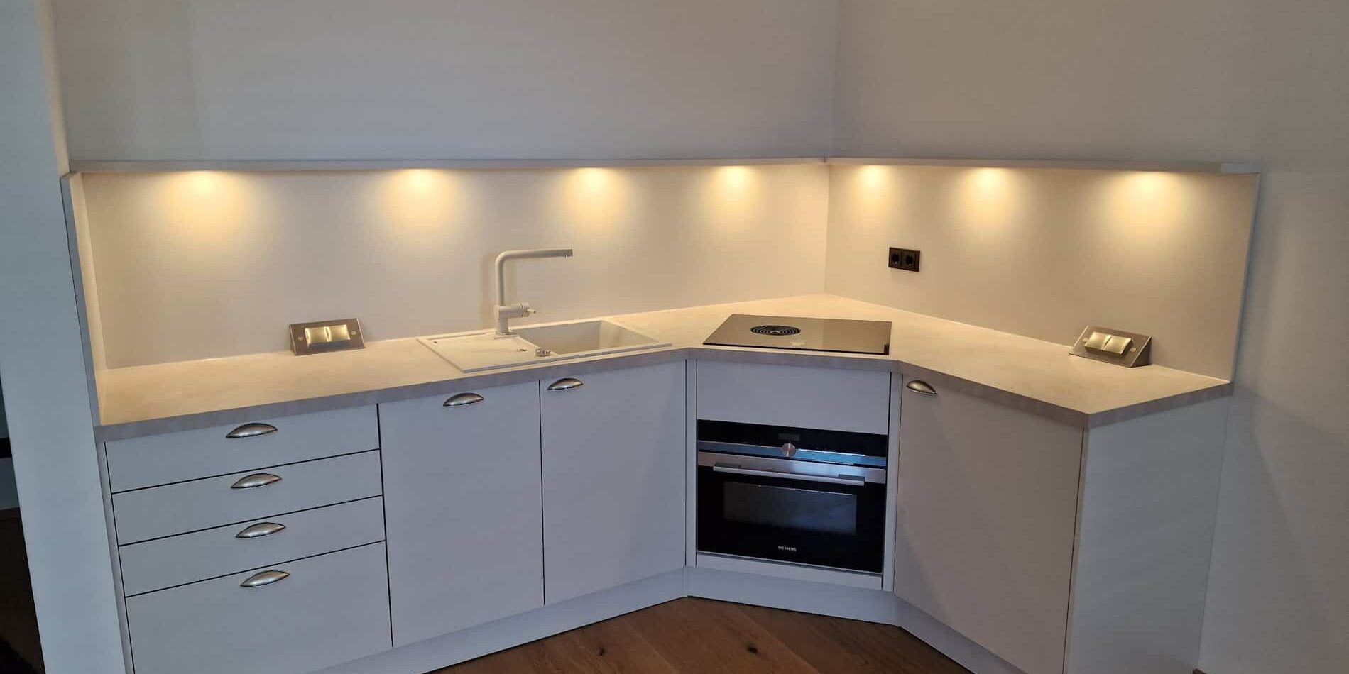 Schüller Nova Muschelweiß 1