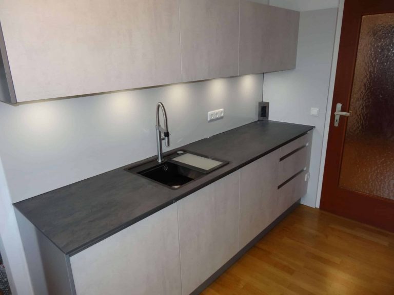 Poehlmann4 768x576 - Schüller - Modell Elba weissgrau