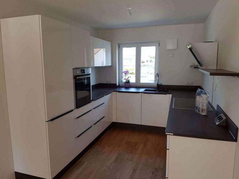 Nolte Lux 3 768x576 - Nolte - Modell Lux Hochglanz weiß