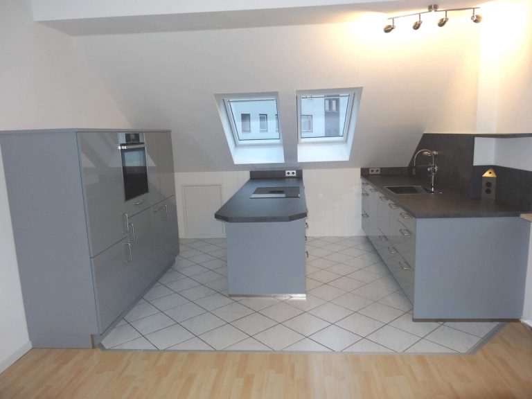 Nolte - Modell Lux Papyrusgrau Hochglanz Nolte Lux Papyrusgrau 1 768x576 - Nolte - Modell Lux Papyrusgrau Hochglanz