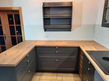 Glückliche Kunden: Montage unserer Schüller Küche am Tegernsee moebel spanrad kueche tegernsee schueller vienna anthrazit3 379x284 - Glückliche Kunden: Montage unserer Schüller Küche am Tegernsee