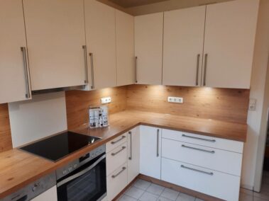 Glückliche Kunden: Montage unserer Schüller Küche in Wasserburg moebel spanrad kueche wasserburg schueller magnolia 3 379x284 - Glückliche Kunden: Montage unserer Schüller Küche in Wasserburg