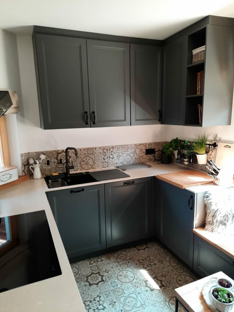 Schueller Cambia anthrazit 4 scaled 768x1024 - Schüller - Modell Cambia Anthrazit