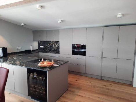 Schueller Biella Trueffelbraun quer 1 469x352 - Referenzen