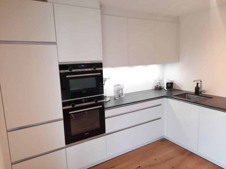 Schueller uni weiss matt 2 1 768x576 - Schüller - Uni matt weiß