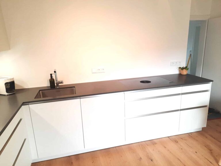 Schueller uni weiss matt 3 1 768x576 - Schüller - Uni matt weiß