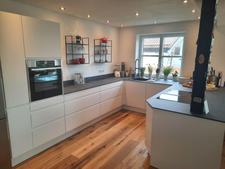 Schüller - Alea matt kristallweiß Schueller Alea Kristallweiss 1 768x576 - Schüller - Alea matt kristallweiß