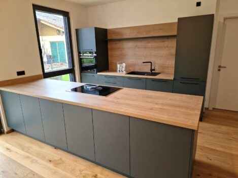 Nolte Manhattan Uni Black Green 1 469x352 - Referenzen