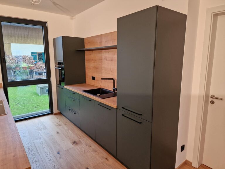 Nolte Manhattan Uni Black Green 3 768x576 - Nolte - Manhattan Black Green