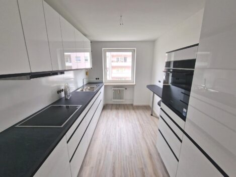 Schueller Uni Gloss Kristallweiss 1 469x352 - Referenzen