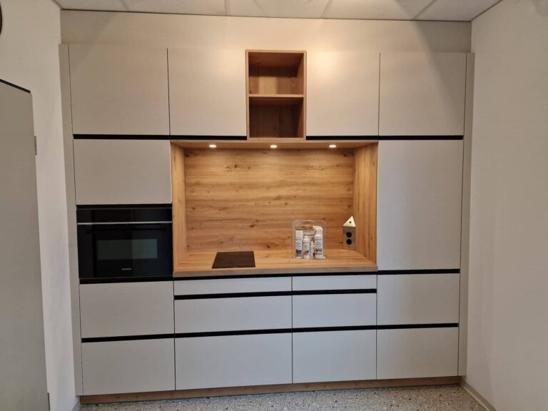 Schüller - Teeküche Pura Muschelweiss mit Wildeiche Schueller Kueche Pura Muschelweiss mit Wildeiche 2 768x576 - Schüller - Teeküche Pura Muschelweiss mit Wildeiche